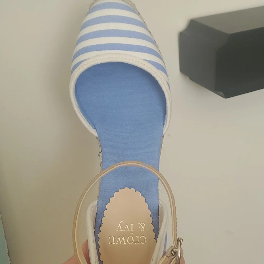 Crown & Ivy Nautical Blue White Stripe Espadrille Wedge - Picture 10 of 11